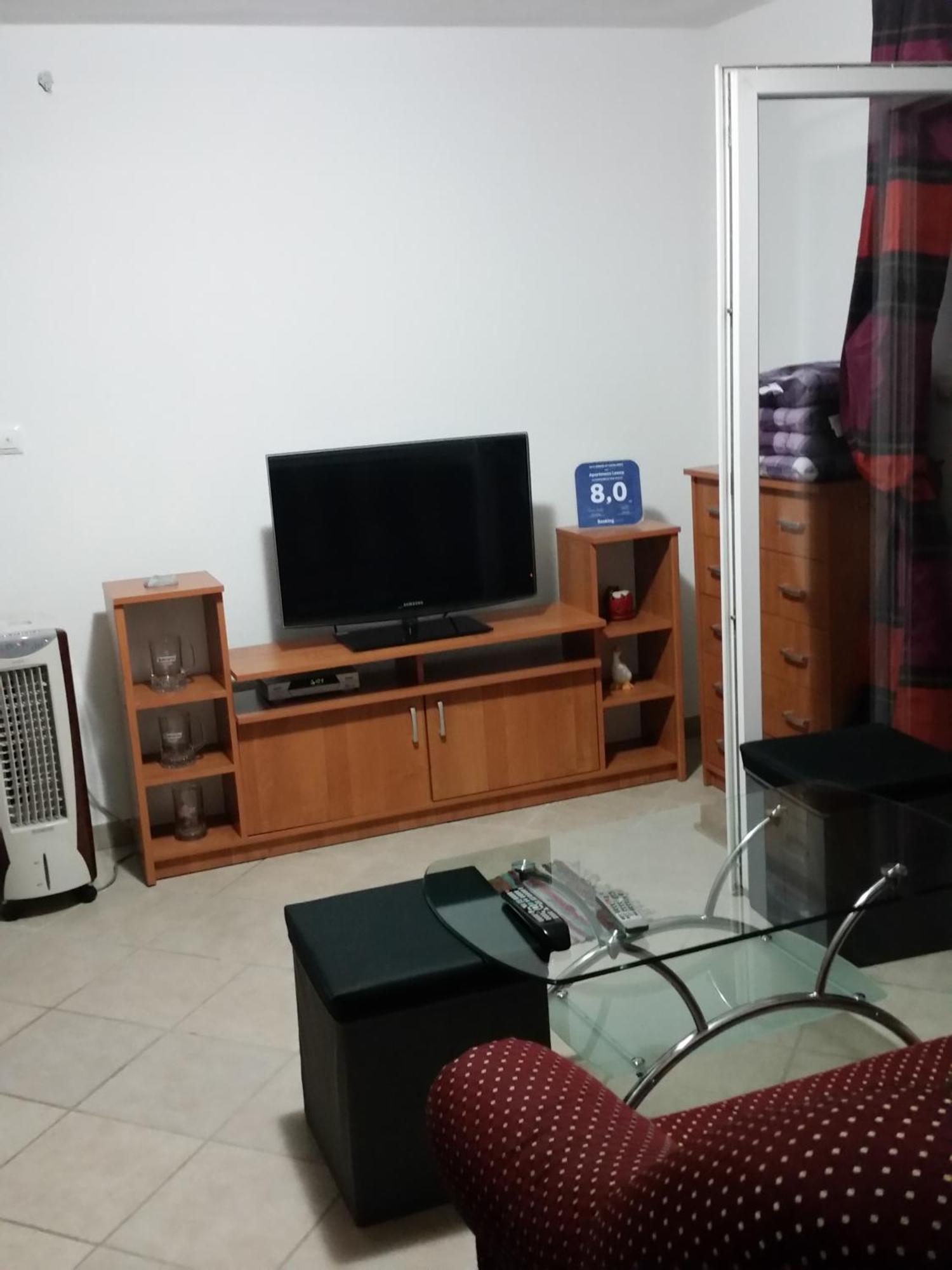 Appartement Apartmens Leona à Karlobag Chambre photo